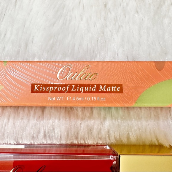 NIB Oulac Kissproof Matte Liquid Lipstick in Retro Kiss Full Size 4.5ml - Picture 4 of 11